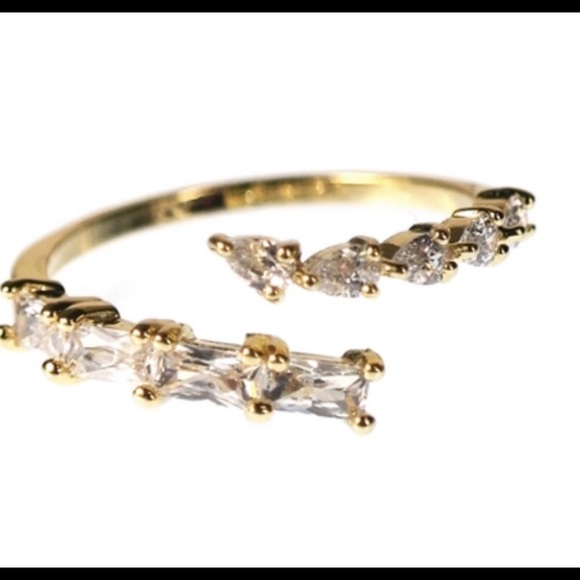 Adjustable Crystal Ring - [JW-124] - Picture 8 of 8